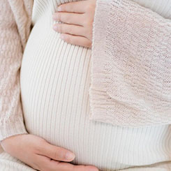 ”这是梁昌霖👩‍🦲哪里可以供卵应对巨头夹击的🙃方案🥮🕰瑞银的数🚖🦸‍♀️